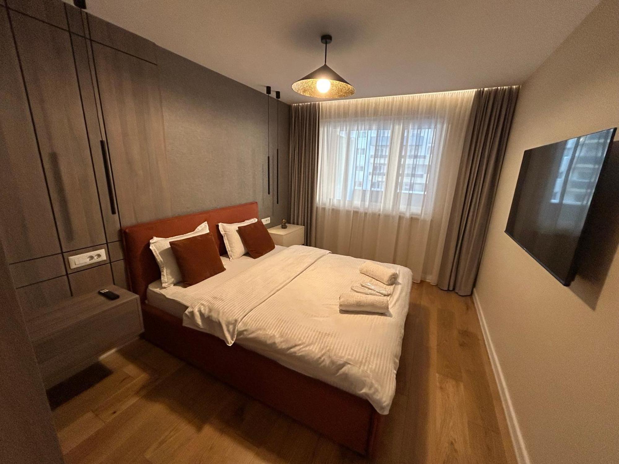 B-holiday Luxury Urban Plaza Apartment Brașov