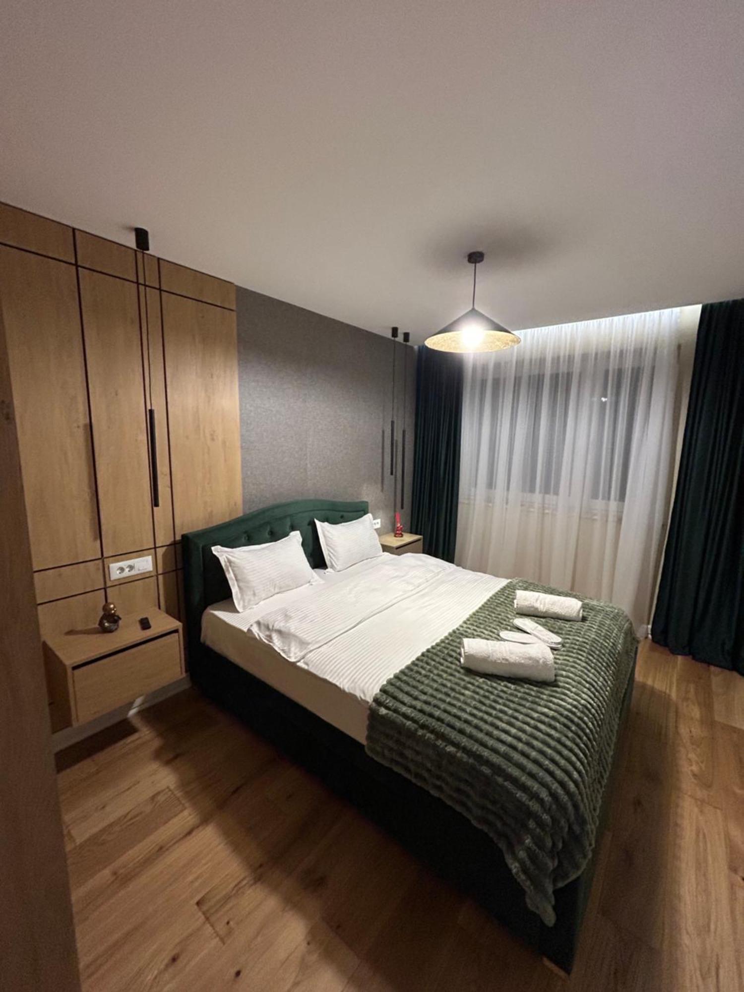 B-holiday Luxury Urban Plaza Apartment Brașov
